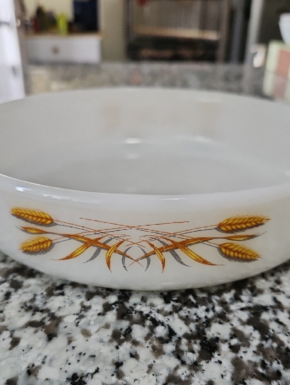 Vintage 1960s Fire-King Golden Wheat Pattern Milk Glass Casserole Dish 8" - Picture 11 of 13